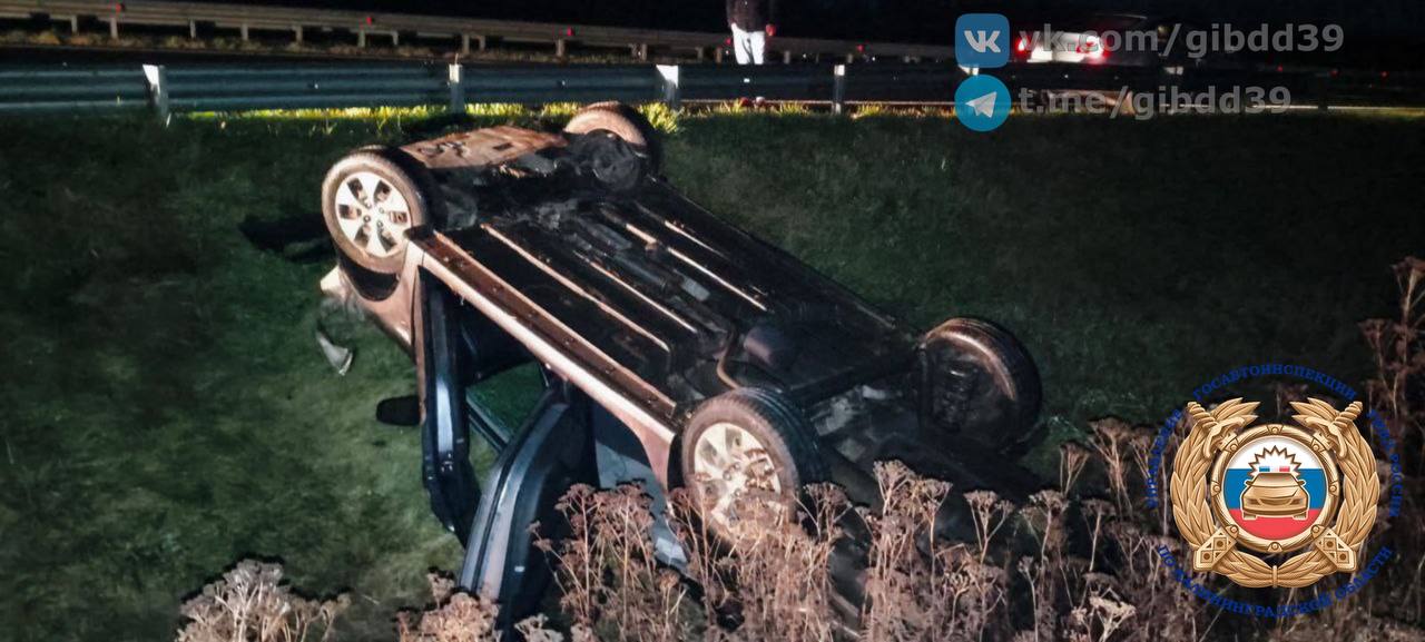 На трассе Калининград-Нестеров насмерть разбился водитель легковушки На трассе Калининград-Нестеров насмерть разбился водитель легковушки