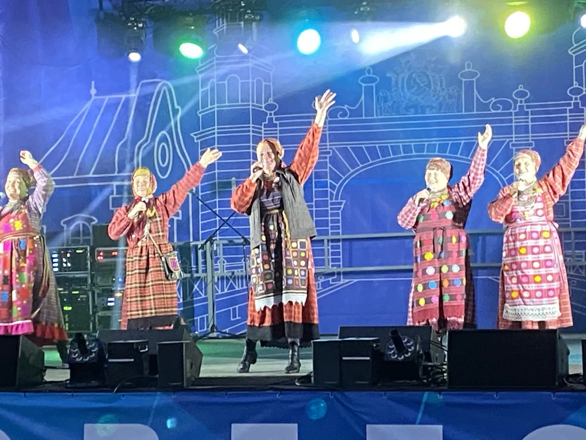 Бурановские бабушки «зажигали» в Советске Бурановские бабушки «зажигали» в Советске