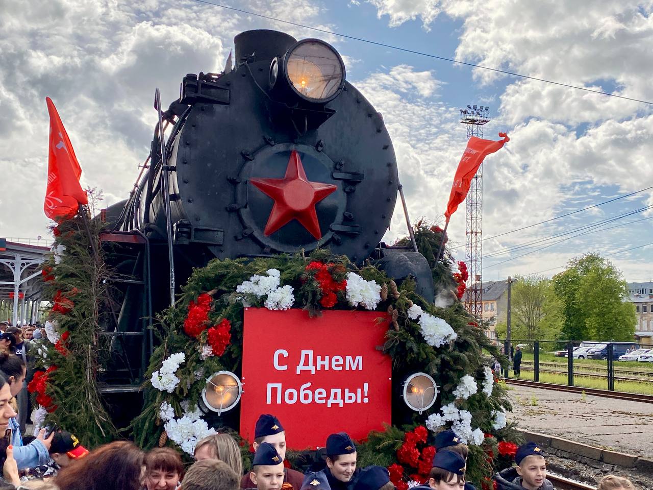 27 апреля на Южный вокзал прибудет «Эшелон Победы» с техникой и выставкой 27 апреля на Южный вокзал прибудет «Эшелон Победы» с техникой и выставкой