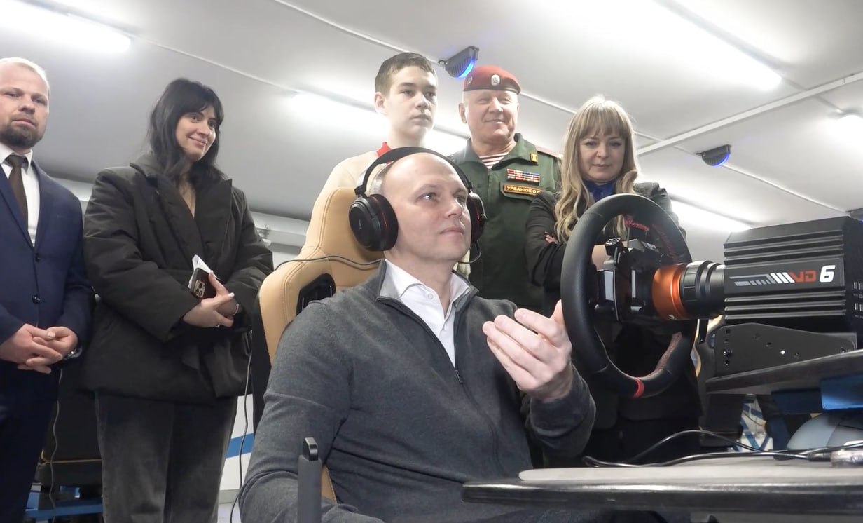 Алексей Беспрозванных открыл в Калининграде киберспортивную арену Алексей Беспрозванных открыл в Калининграде киберспортивную арену