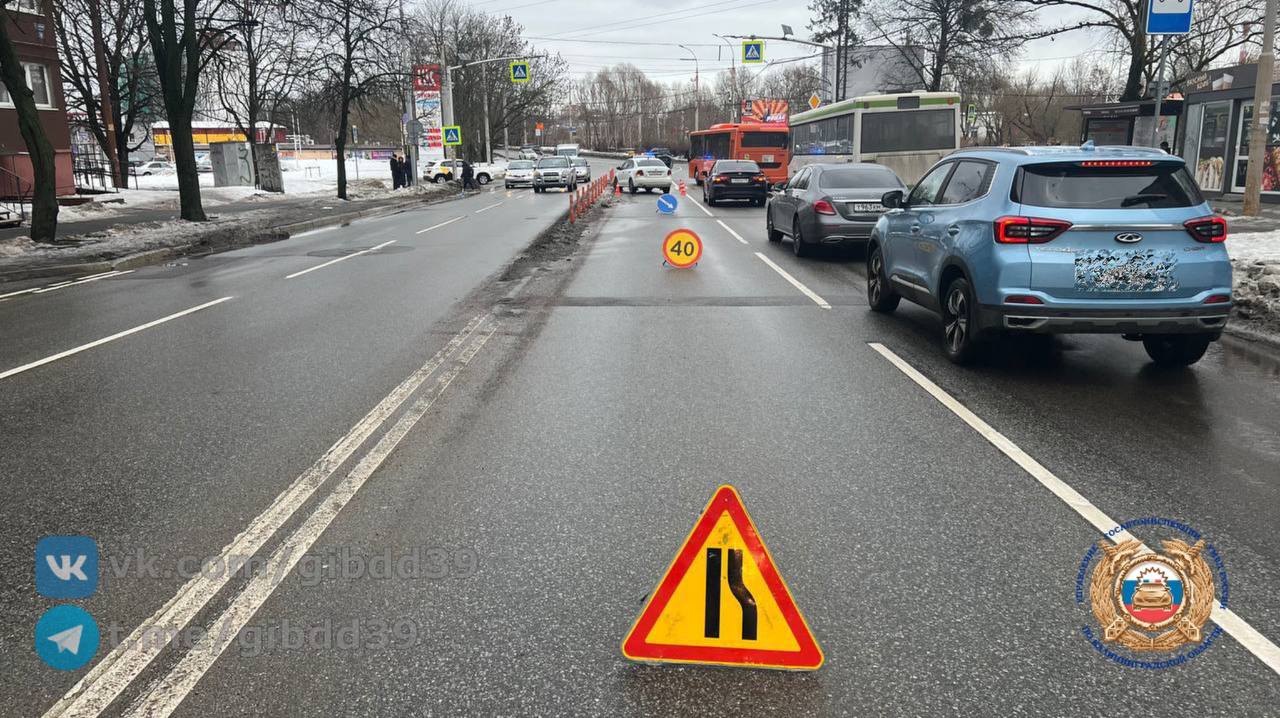 В Калининграде водитель «Фольксвагена» сбил пешехода на переходе В Калининграде водитель «Фольксвагена» сбил пешехода на переходе