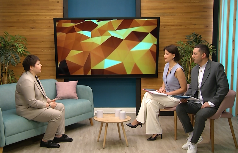 Врач-онколог развеяла миф о радиоактивности пациентов после облучения Врач-онколог развеяла миф о радиоактивности пациентов после облучения