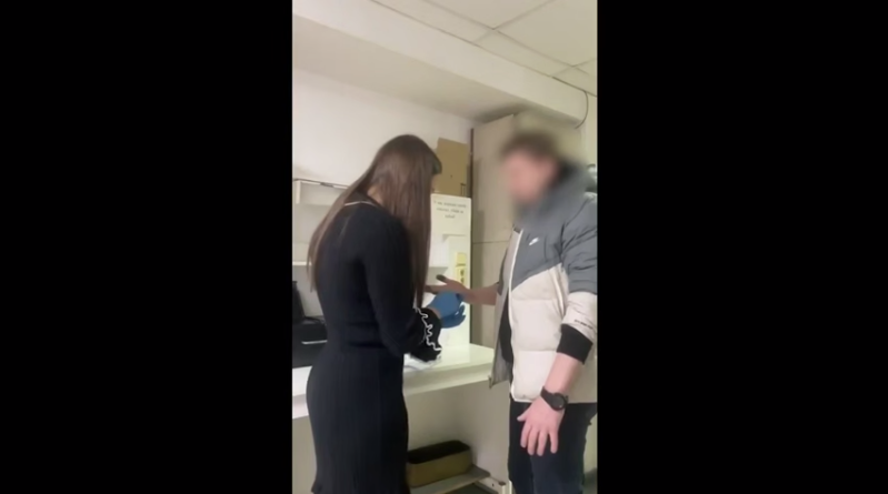 Житель Калининградской области выкладывал в свой канал интимные видео и фото своей знакомой Житель Калининградской области выкладывал в свой канал интимные видео и фото своей знакомой