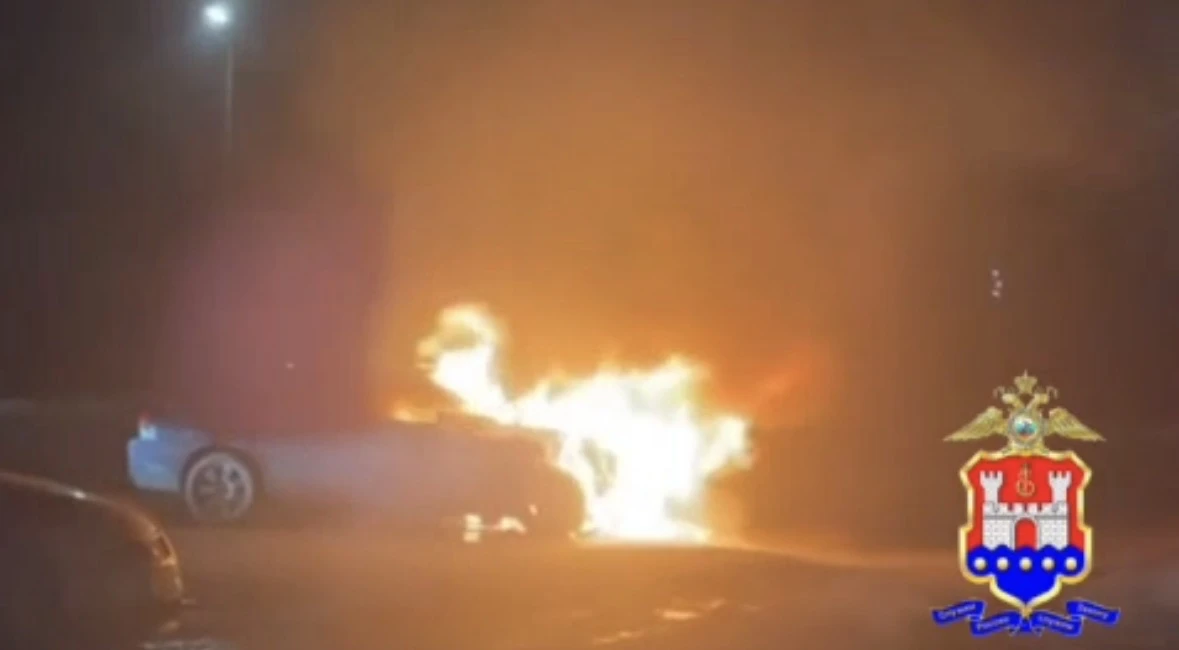 В Черняховске полицейские задержали подозреваемого в поджоге машин следователя и оперативника В Черняховске полицейские задержали подозреваемого в поджоге машин следователя и оперативника