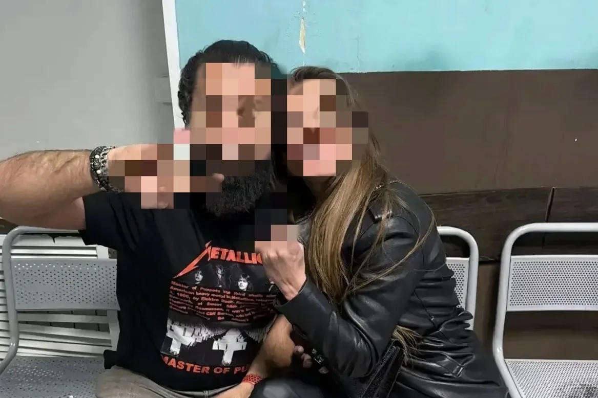 В Санкт-Петербурге задержали пьяных туристов из Калининграда, которые проникли на крышу медцентра В Санкт-Петербурге задержали пьяных туристов из Калининграда, которые проникли на крышу медцентра