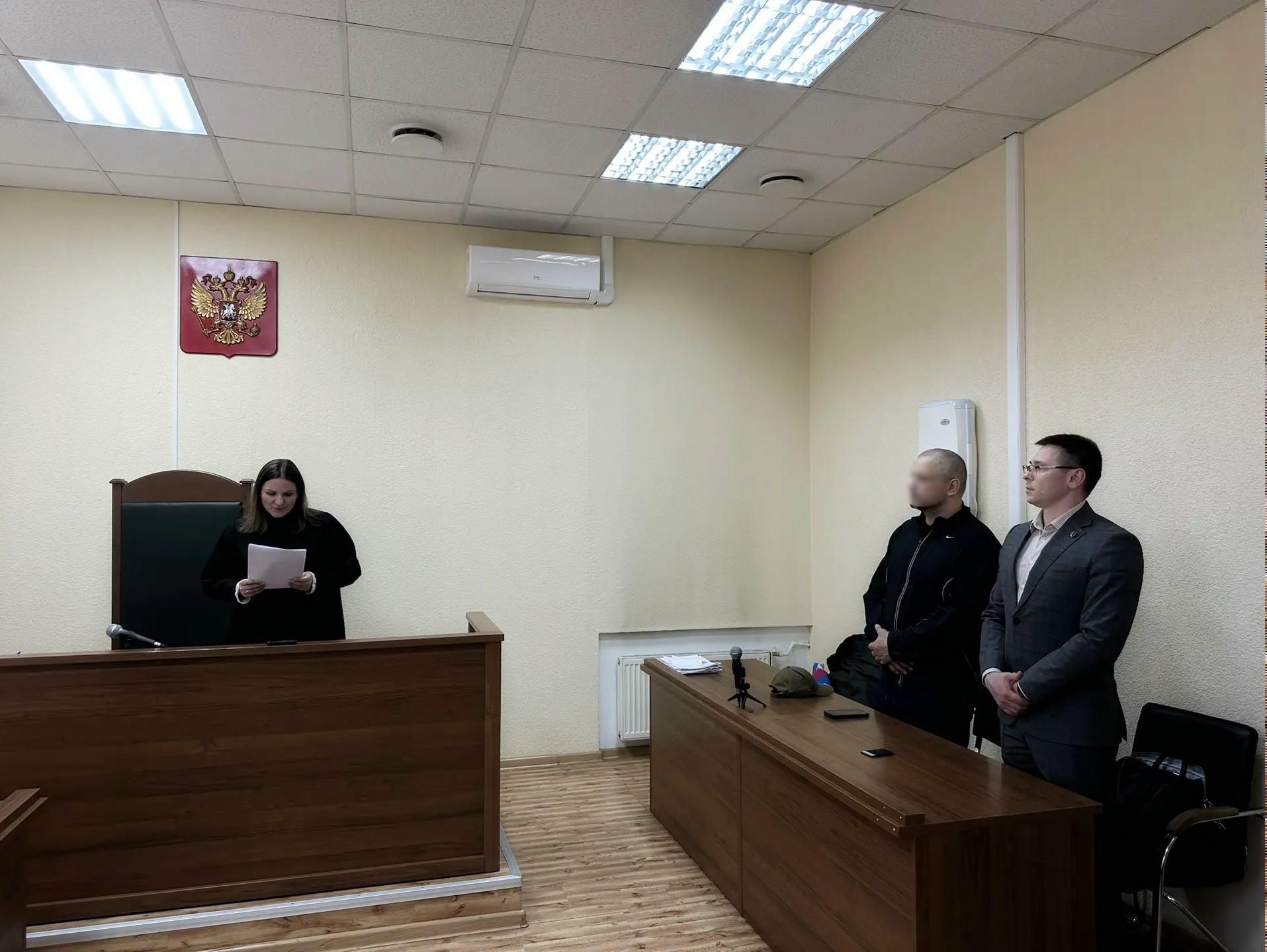 Избившего сотрудницу караоке самбиста приговорили к реальному сроку Избившего сотрудницу караоке самбиста приговорили к реальному сроку