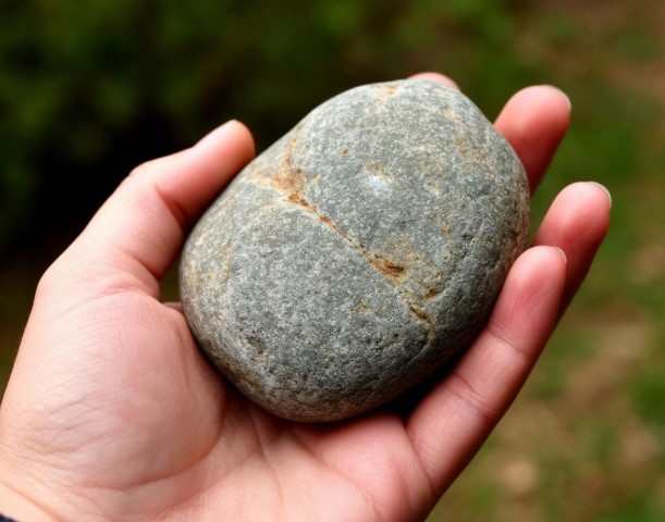 В Краснознаменске задержали мужчину, который ударил пенсионера камнем по голове В Краснознаменске задержали мужчину, который ударил пенсионера камнем по голове