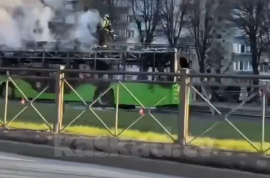 В Калининграде на Московском проспекте сгорел троллейбус В Калининграде на Московском проспекте сгорел троллейбус