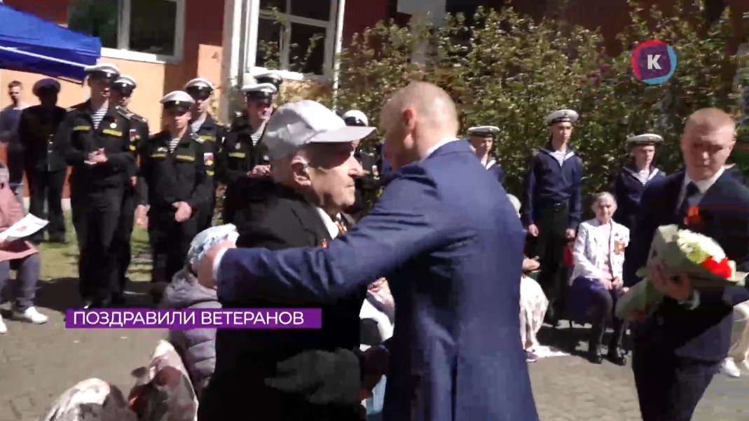 Алексей Беспрозванных и Андрей Кропоткин поздравили участников Великой Отечественной войны в госпитале для ветеранов Алексей Беспрозванных и Андрей Кропоткин поздравили участников Великой Отечественной войны в госпитале для ветеранов