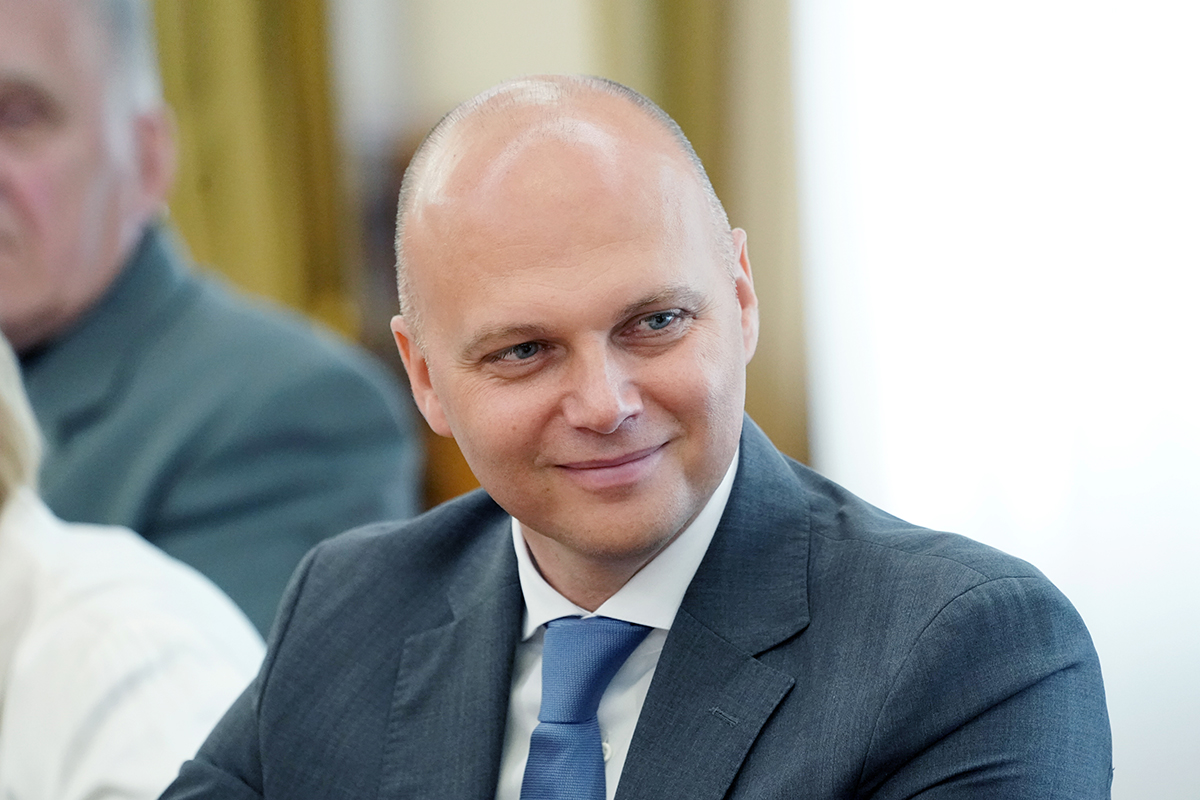 Алексей Беспрозванных поздравил работников торговли с профессиональным праздником Алексей Беспрозванных поздравил работников торговли с профессиональным праздником
