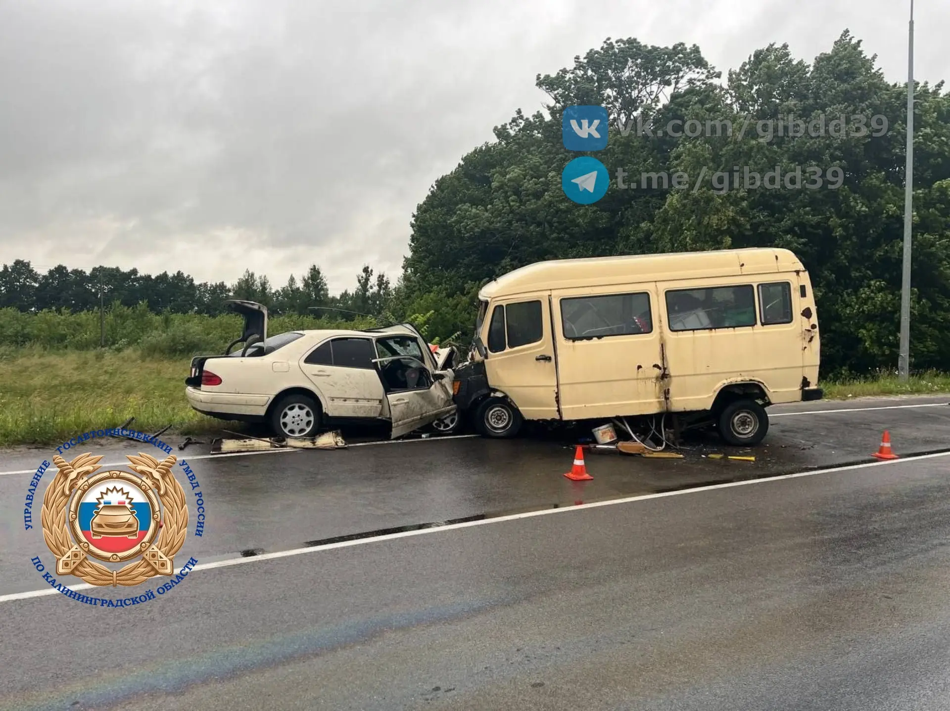 Два человека пострадали в лобовом ДТП под Полесском Два человека пострадали в лобовом ДТП под Полесском