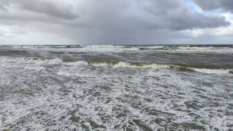 В Балтийске в море утонул мужчина, его сестру успели спасти В Балтийске в море утонул мужчина, его сестру успели спасти