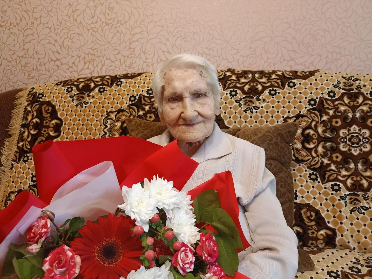 Ветеран войны из Черняховска Юлия Ивановна Смирнова отметила 101-летний юбилей Ветеран войны из Черняховска Юлия Ивановна Смирнова отметила 101-летний юбилей