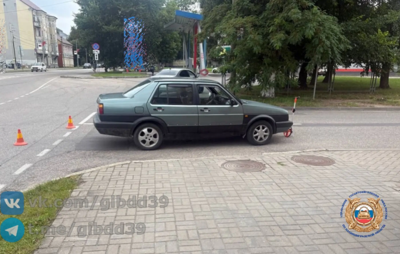 В Гусеве легковушка сбила пешехода, переходившего дорогу в неположенном месте В Гусеве легковушка сбила пешехода, переходившего дорогу в неположенном месте