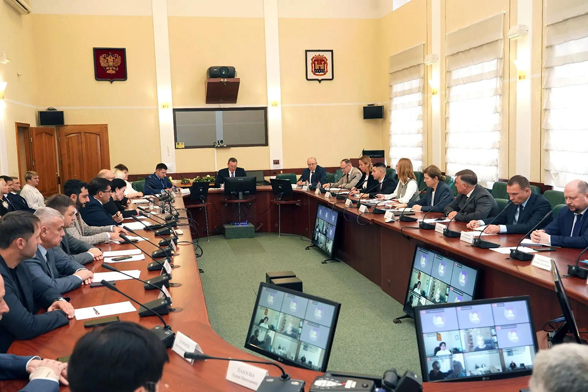 В минконтроля Калининградской области обсудили результаты работы за десять лет В минконтроля Калининградской области обсудили результаты работы за десять лет
