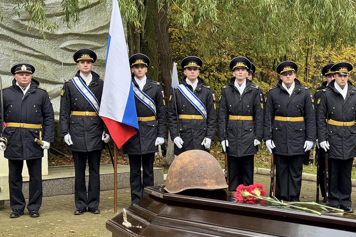 В посёлке Славское перезахоронили останки советских воинов В посёлке Славское перезахоронили останки советских воинов