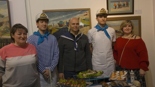 60 тысяч калининградцев отметили День селёдки 60 тысяч калининградцев отметили День селёдки