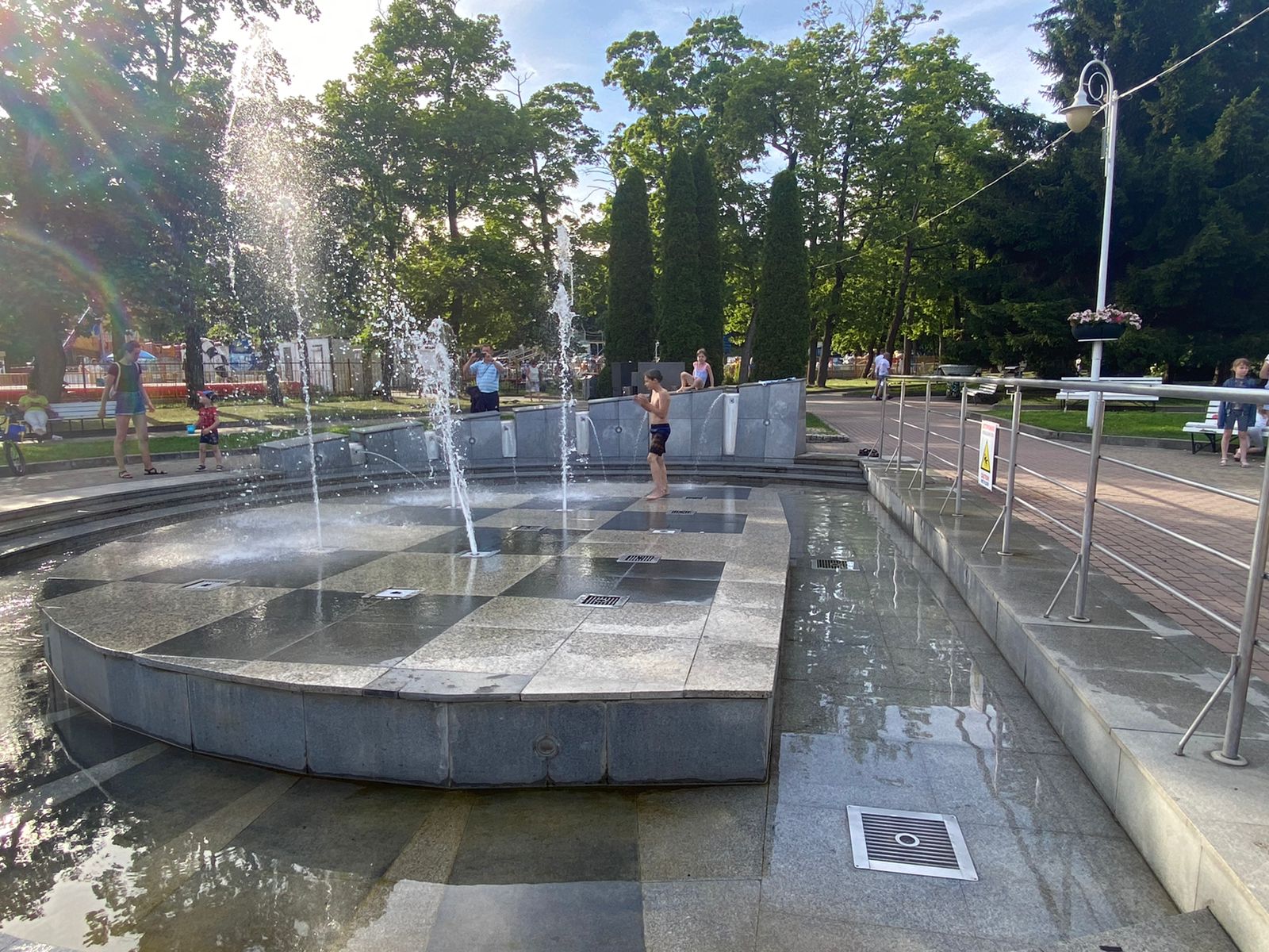 В Калининградской области вводится режим повышенной готовности из-за жары до +37°C В Калининградской области вводится режим повышенной готовности из-за жары до +37°C