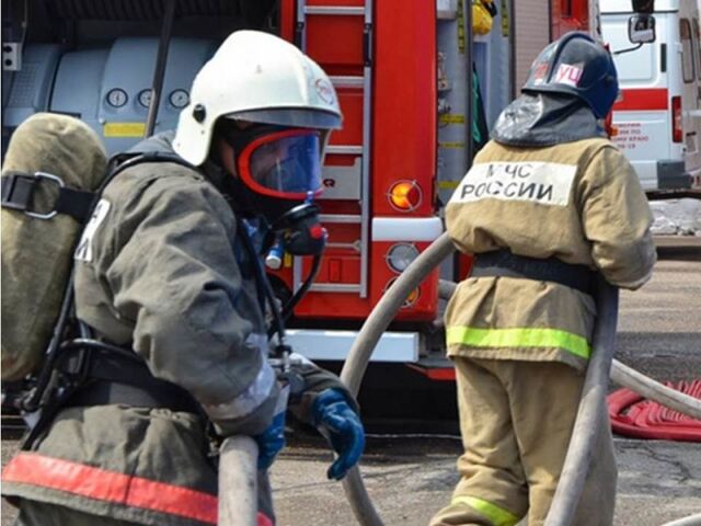 В Полесском округе пожарные предотвратили взрыв газовых баллонов в жилом доме В Полесском округе пожарные предотвратили взрыв газовых баллонов в жилом доме