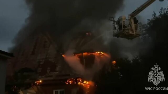 В старинной вилле пожарные спасли 200 работ калининградского художника В старинной вилле пожарные спасли 200 работ калининградского художника